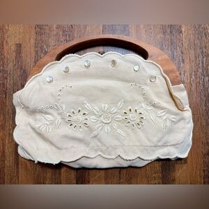 Vintage Embroidered Eyelet Linen Clutch Purse With Wood Handle